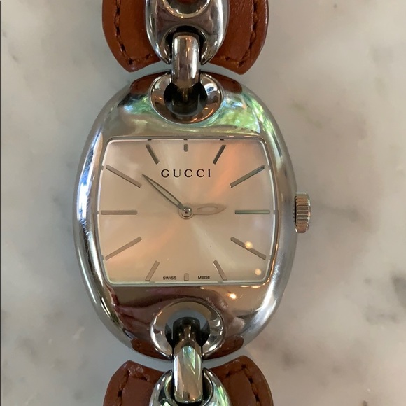 Gucci ladies watch - Picture 6 of 6